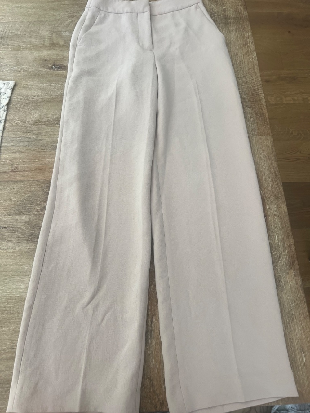 Aritzia THE LIMITLESS PANT, Size 0, Short, Marcona Beige